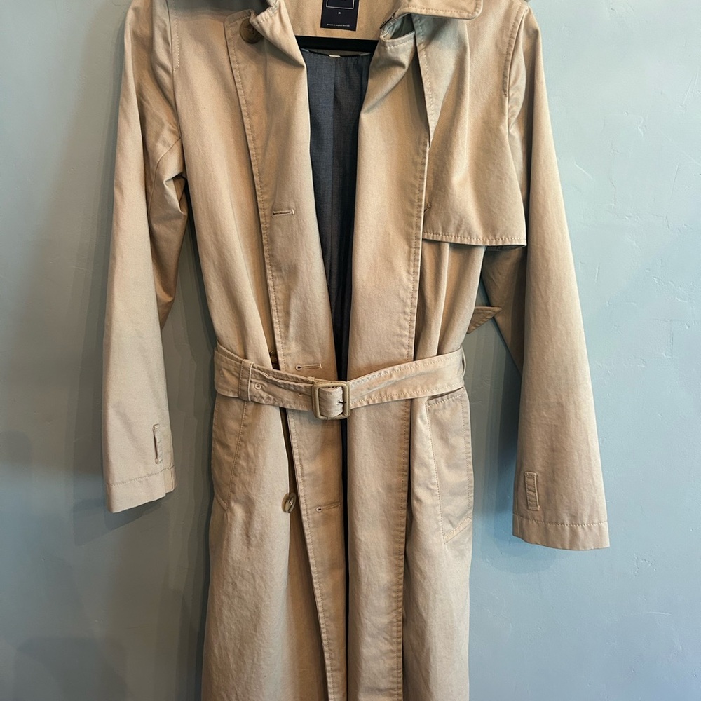 GAP Tan Classic Trench Coat